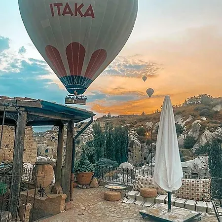 Potamia Cave Hotel *