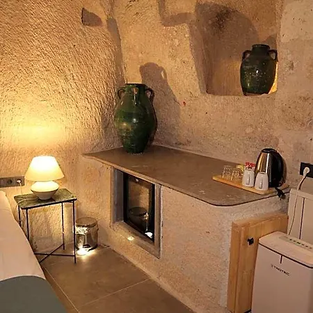 Potamia Cave Hotel