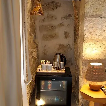 Potamia Cave Hotel