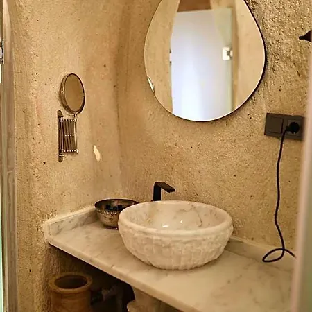 Hotel Potamia Cave
