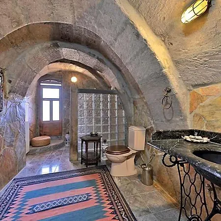 Hotel Potamia Cave *