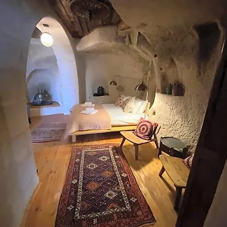 Potamia Cave Hotel